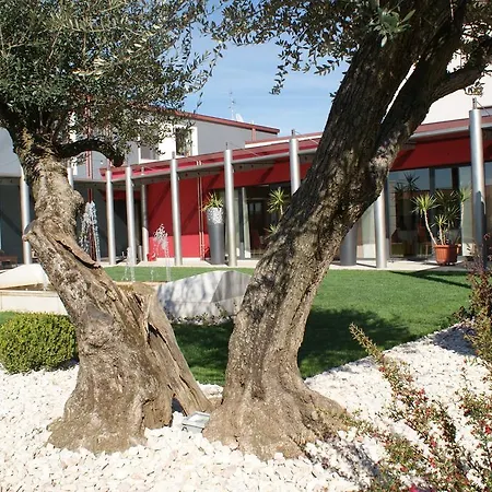 Otel Corte Quadri 3*