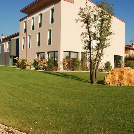 Corte Quadri 3* Lonigo